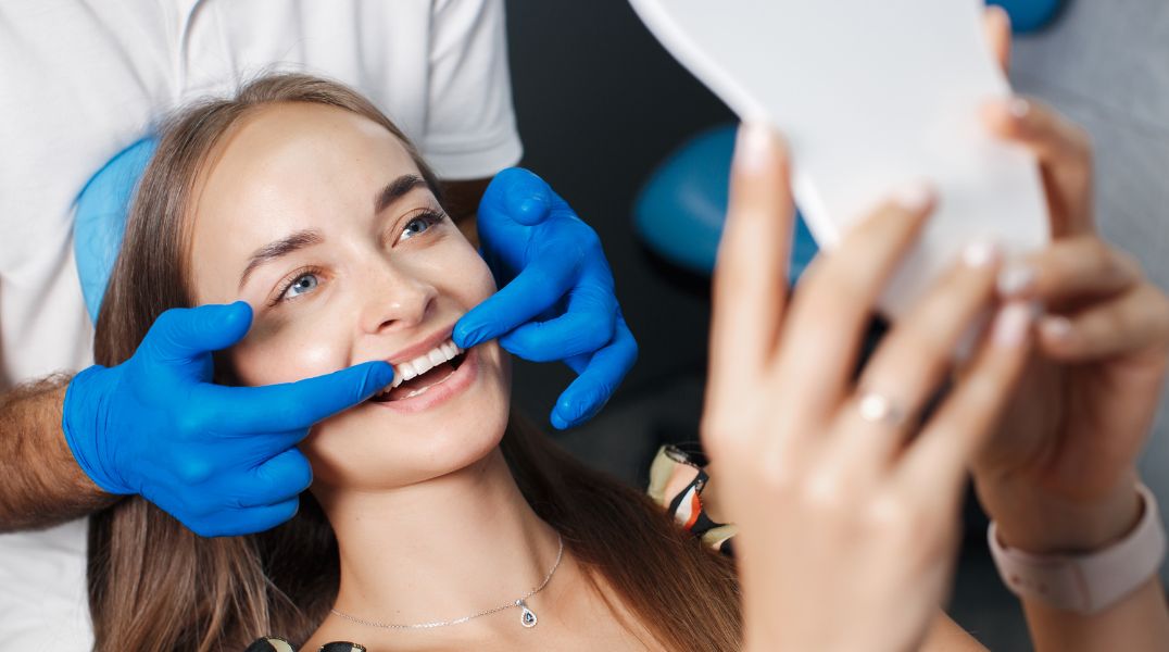 Smile correction treatment in Coimbatore using dental veneers